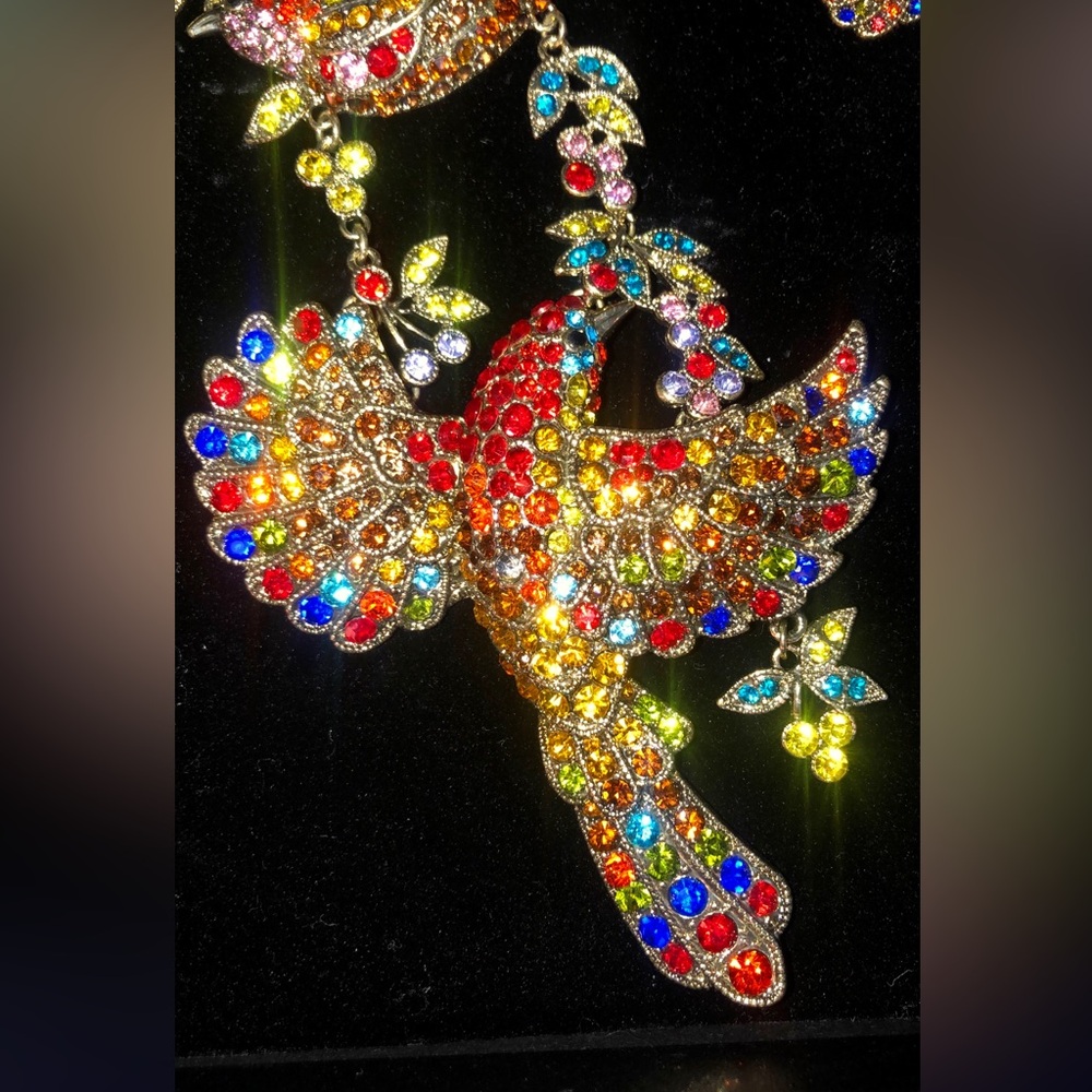 Heidi Daus “ Come Fly With Me” Mary Poppins, Colorful Bird  Necklace - Picture 2 of 12